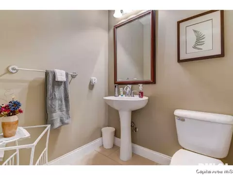 2444 Wimbledon, Springfield, IL 62704 photo 15