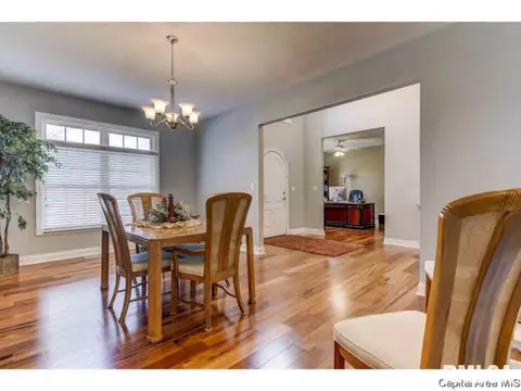 2444 Wimbledon, Springfield, IL 62704 photo 11