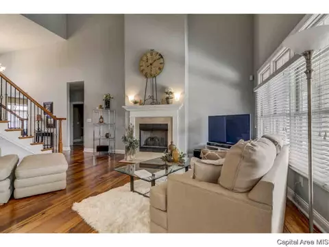 2444 Wimbledon, Springfield, IL 62704 photo 4
