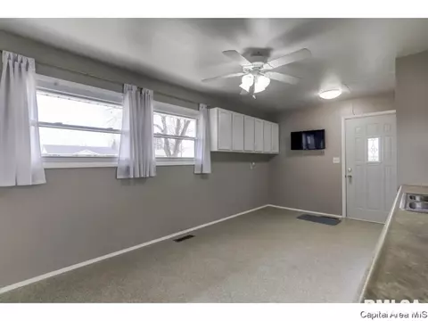 2129 N 23rd, Springfield, IL 62702 photo 6