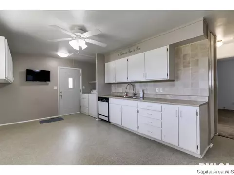 2129 N 23rd, Springfield, IL 62702 photo 7