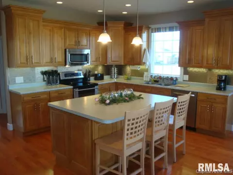 1900 Grist Mill Dr, Springfield, IL 62711 photo 9