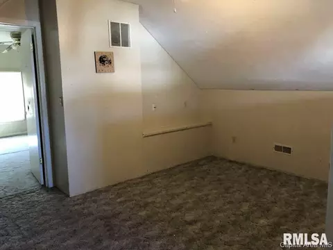 625 E Wood Ave, Springfield, IL 62702 photo 11
