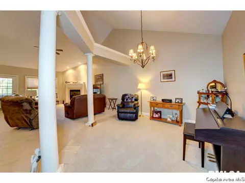 2407 Interlacken Dr, Springfield, IL 62704 photo 8