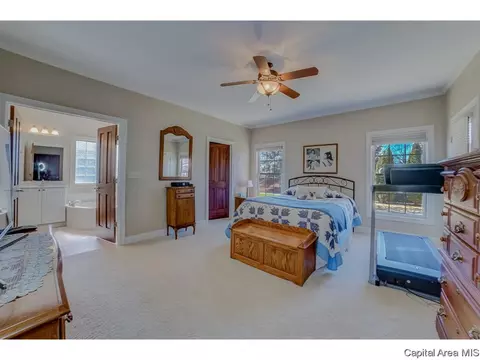 2407 Interlacken Dr, Springfield, IL 62704 photo 17