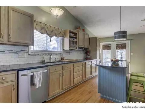 213 Westbrook, Springfield, IL 62702 photo 11