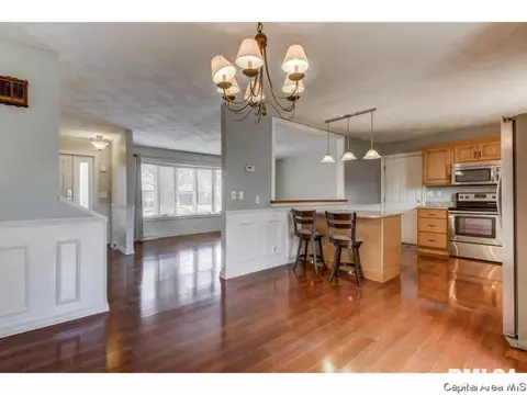 277 Wisteria Dr, Springfield, IL 62711 photo 8