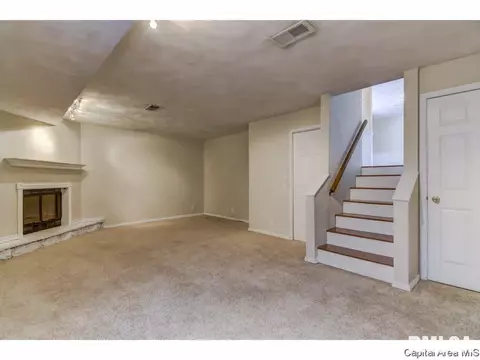 277 Wisteria Dr, Springfield, IL 62711 photo 12