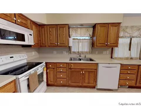 21 Nottingham Rd, Springfield, IL 62704 photo 6