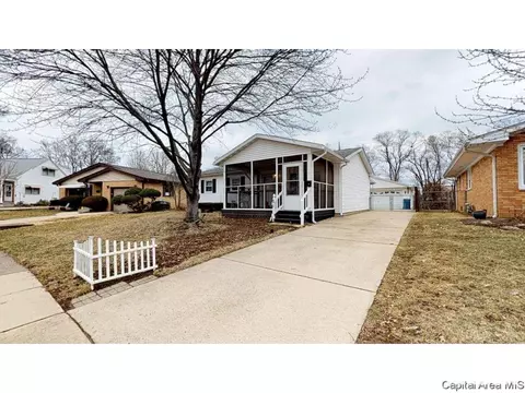 21 Nottingham Rd, Springfield, IL 62704 photo 2