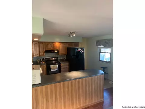 63 Locksley Ln, Springfield, IL 62704 photo 4