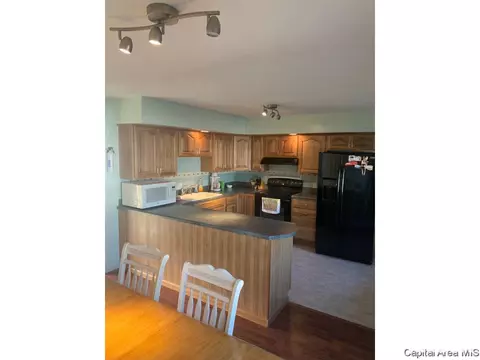 63 Locksley Ln, Springfield, IL 62704 photo 3