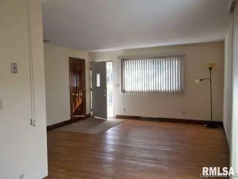 467 S Durkin, Springfield, IL 62702 photo 2