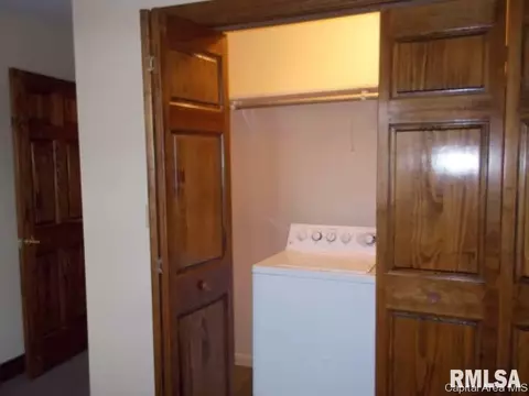 467 S Durkin, Springfield, IL 62702 photo 16