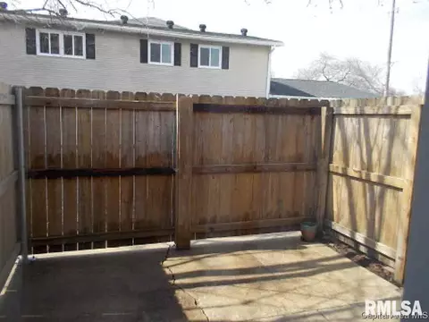 467 S Durkin, Springfield, IL 62702 photo 20