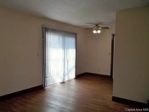 467 S Durkin, Springfield, IL 62702 photo 9