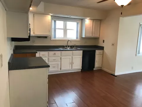 10 Skyview Dr, Springfield, IL 62702 photo 6