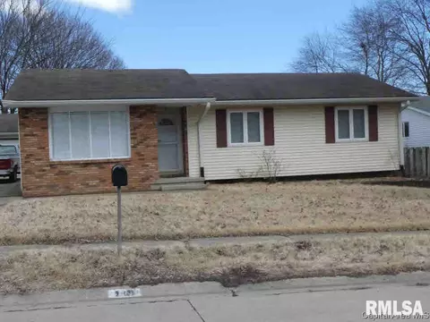 10 Skyview Dr, Springfield, IL 62702 photo 2