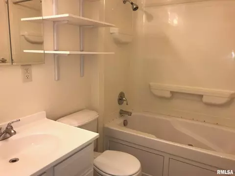 10 Skyview Dr, Springfield, IL 62702 photo 19