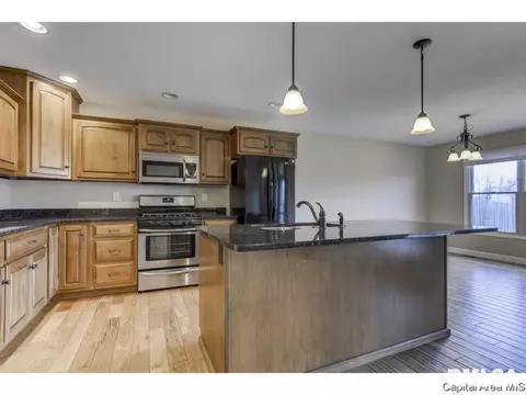 2709 Whiteside Xing, Springfield, IL 62711 photo 7