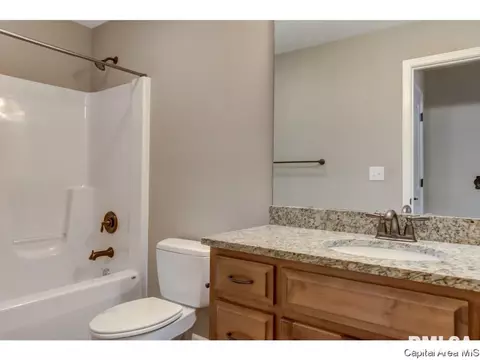 2709 Whiteside Xing, Springfield, IL 62711 photo 16