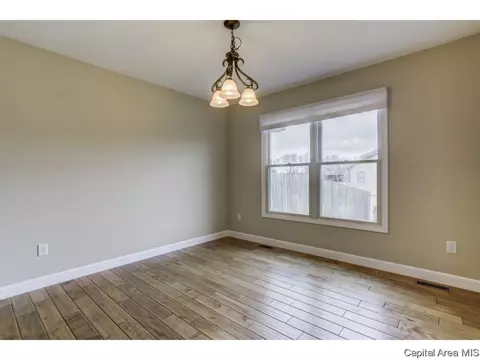 2709 Whiteside Xing, Springfield, IL 62711 photo 13