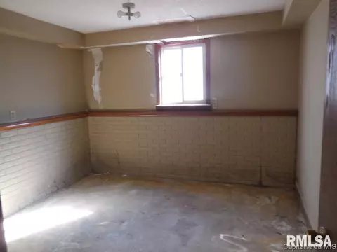 200 E Chambers, Jacksonville, IL 62650 photo 3
