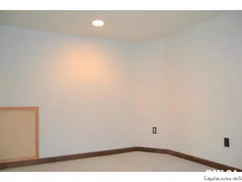 1527 S 5th St, Springfield, IL 62703 photo 17