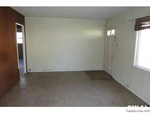 159 N English Ave, Springfield, IL 62702 photo 2