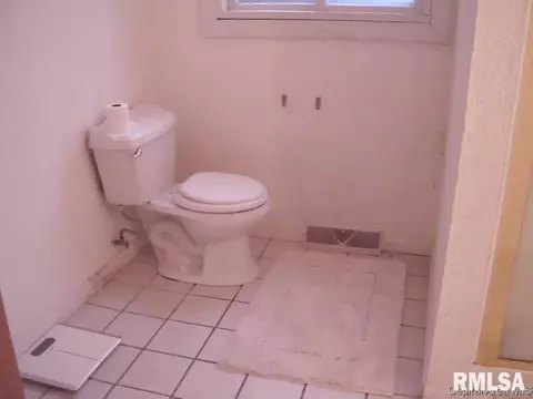 2307 Chatham Rd, Springfield, IL 62704 photo 23