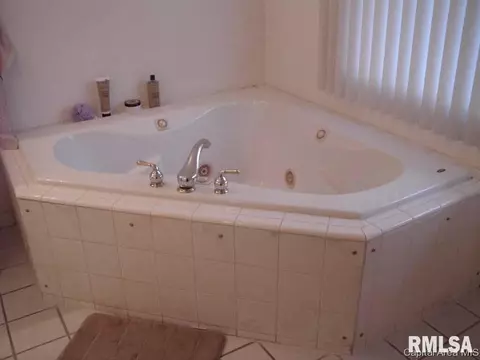 2307 Chatham Rd, Springfield, IL 62704 photo 22