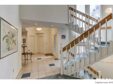 2724 Timber Pointe Dr, Springfield, IL 62702 photo 7