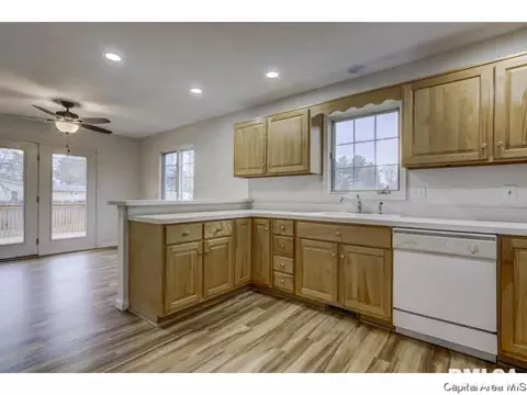 1504 Old Ivy, Springfield, IL 62711 photo 5