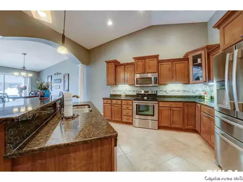 2711 Johnathan, Springfield, IL 62711 photo 13