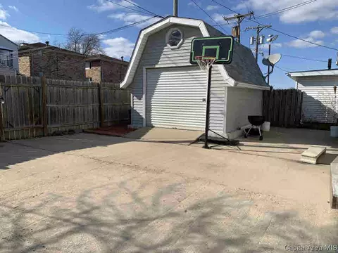 117 N Parker Ave, Springfield, IL 62702 photo 2
