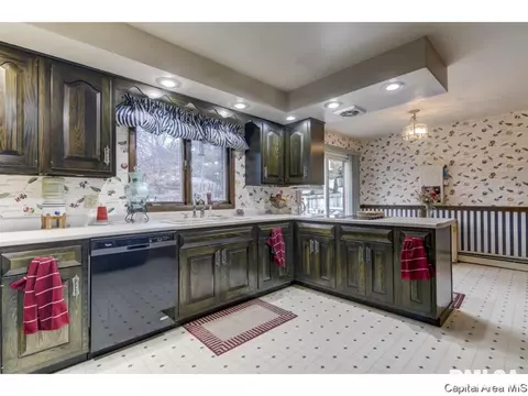 2635 Hilltop Rd, Springfield, IL 62712 photo 7