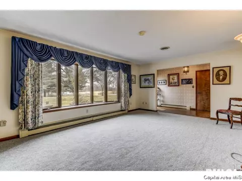 2635 Hilltop Rd, Springfield, IL 62712 photo 4