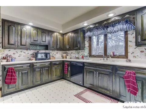 2635 Hilltop Rd, Springfield, IL 62712 photo 8