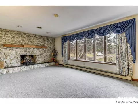 2635 Hilltop Rd, Springfield, IL 62712 photo 5