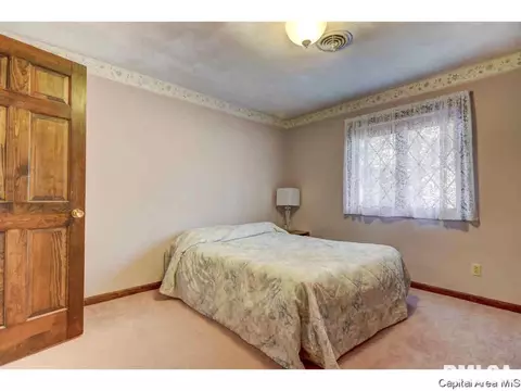2105 Augusta Dr, Springfield, IL 62704 photo 19