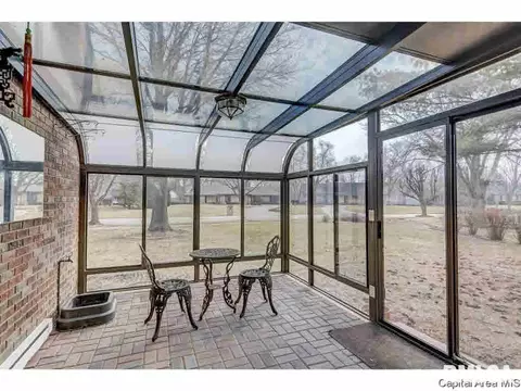 2105 Augusta Dr, Springfield, IL 62704 photo 13