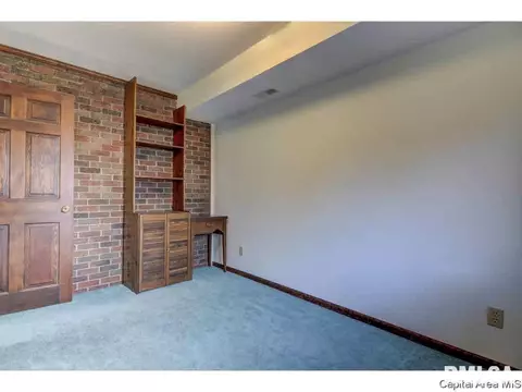 2105 Augusta Dr, Springfield, IL 62704 photo 31