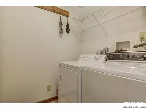 2105 Augusta Dr, Springfield, IL 62704 photo 33