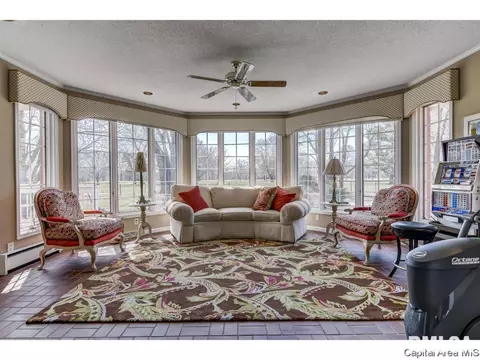 2202 Augusta Dr, Springfield, IL 62704 photo 12