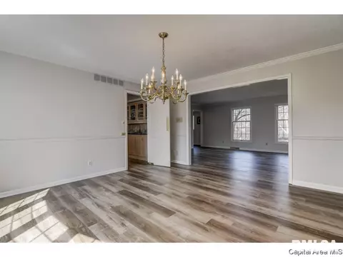 2202 Augusta Dr, Springfield, IL 62704 photo 10