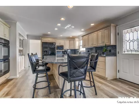 2202 Augusta Dr, Springfield, IL 62704 photo 14
