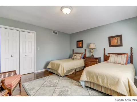 2202 Augusta Dr, Springfield, IL 62704 photo 26