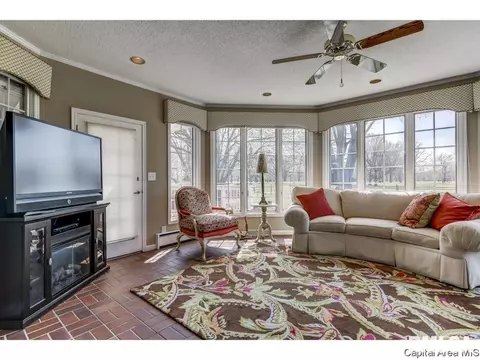 2202 Augusta Dr, Springfield, IL 62704 photo 11