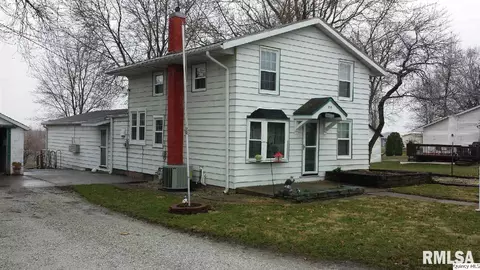 206 E Perkins, Payson, IL 62360 photo 1