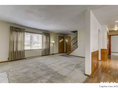 17 Ranger Dr, Springfield, IL 62702 photo 5